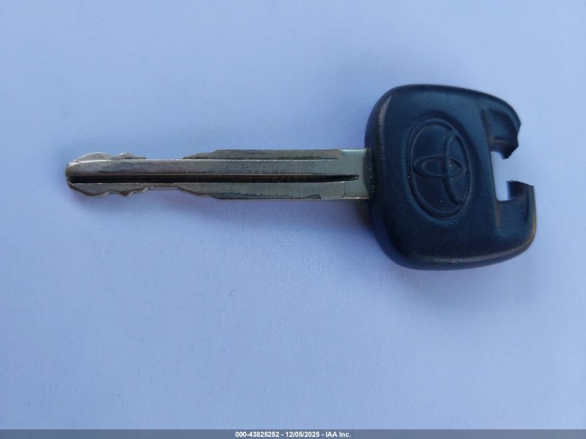 2011 Toyota Sienna Base V6 VIN: 5TDZK3DC4BS067689 Lot: 43825252