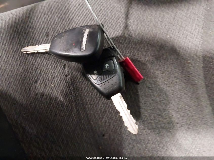 2006 Chrysler Town & Country VIN: 1A4GP45R76B644207 Lot: 43825258