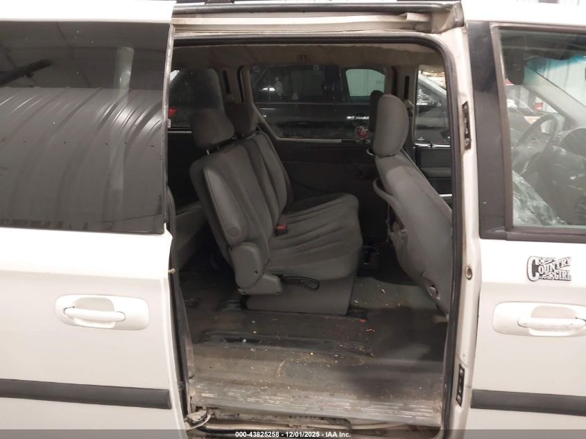 2006 Chrysler Town & Country VIN: 1A4GP45R76B644207 Lot: 43825258