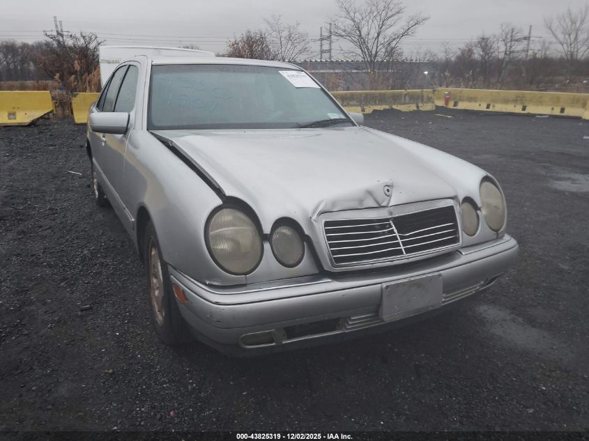 1998 Mercedes-Benz E 320 VIN: WDBJF65F7WA448949 Lot: 43825319