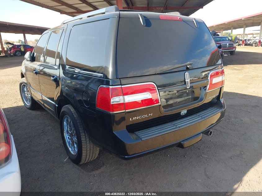 5LMJJ2J54BEJ09728 2011 LINCOLN NAVIGATOR photo no. 3