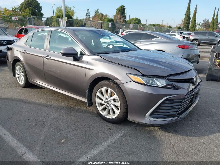 TOYOTA CAMRY LE