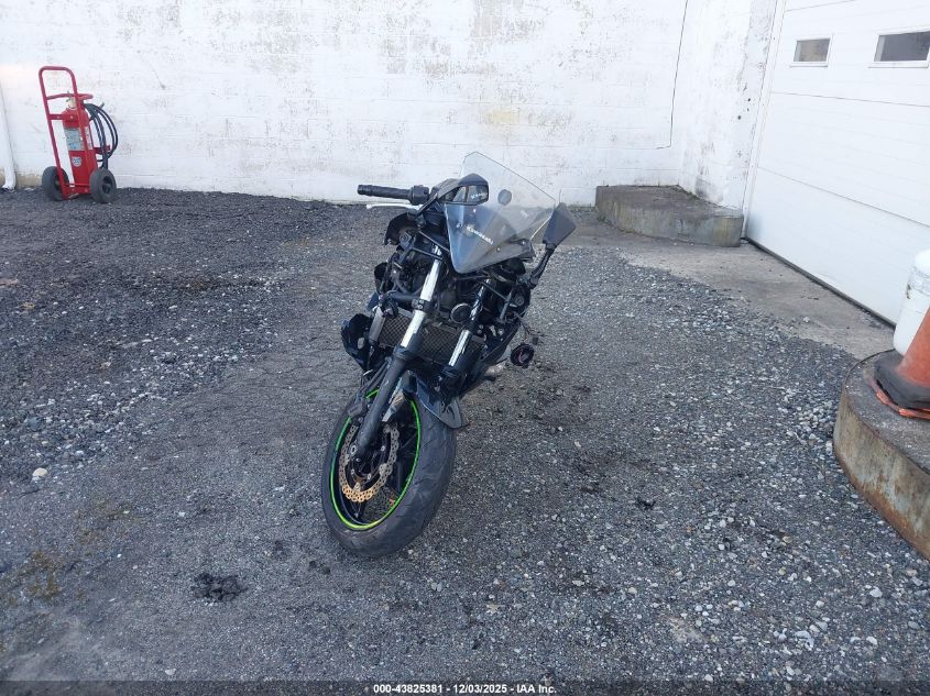 2019 Kawasaki Ex650 F VIN: JKAEXEK11KDA32890 Lot: 43825381