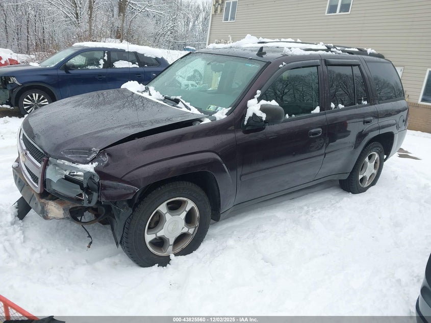 1GNDT13S882219808 2008 CHEVROLET TRAILBLAZER photo no. 2