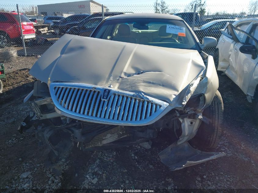 2005 Lincoln Town Car Signature VIN: 1LNHM81WX5Y637572 Lot: 43825586