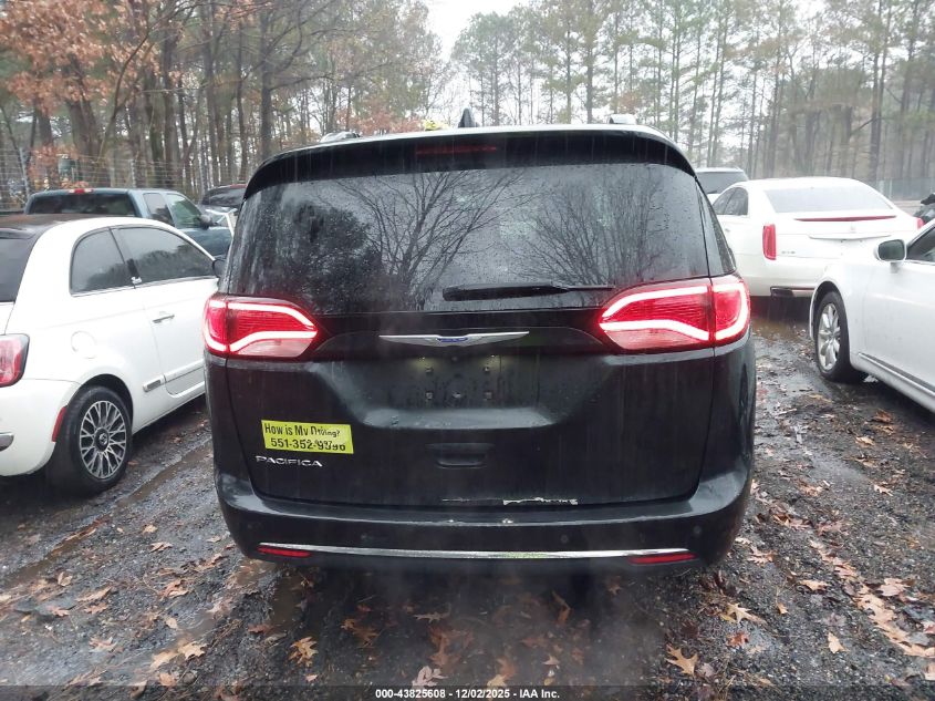 2018 Chrysler Pacifica Touring L VIN: 2C4RC1BGXJR260928 Lot: 43825608