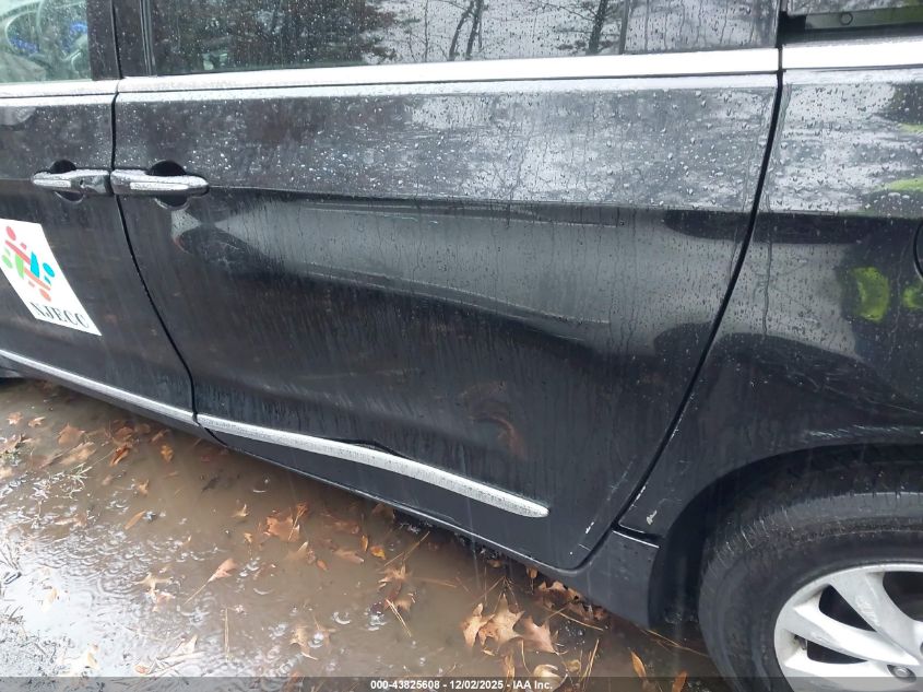 2018 Chrysler Pacifica Touring L VIN: 2C4RC1BGXJR260928 Lot: 43825608