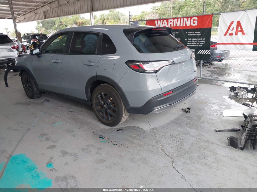 HONDA HR-V 2024 3CZRZ1H5XRM748729 Photo 3
