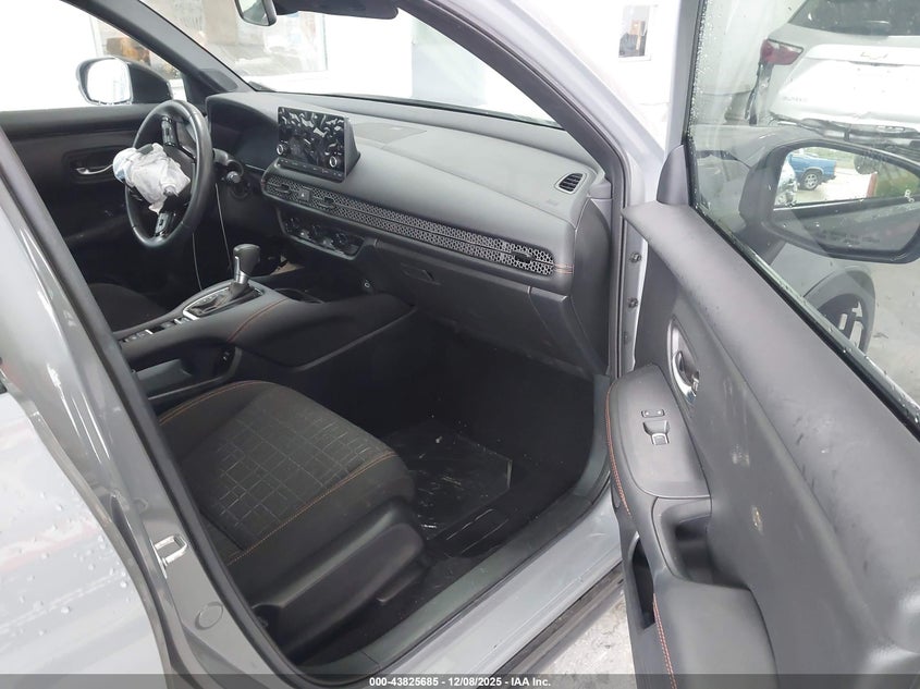 HONDA HR-V 2024 3CZRZ1H5XRM748729 Photo 5