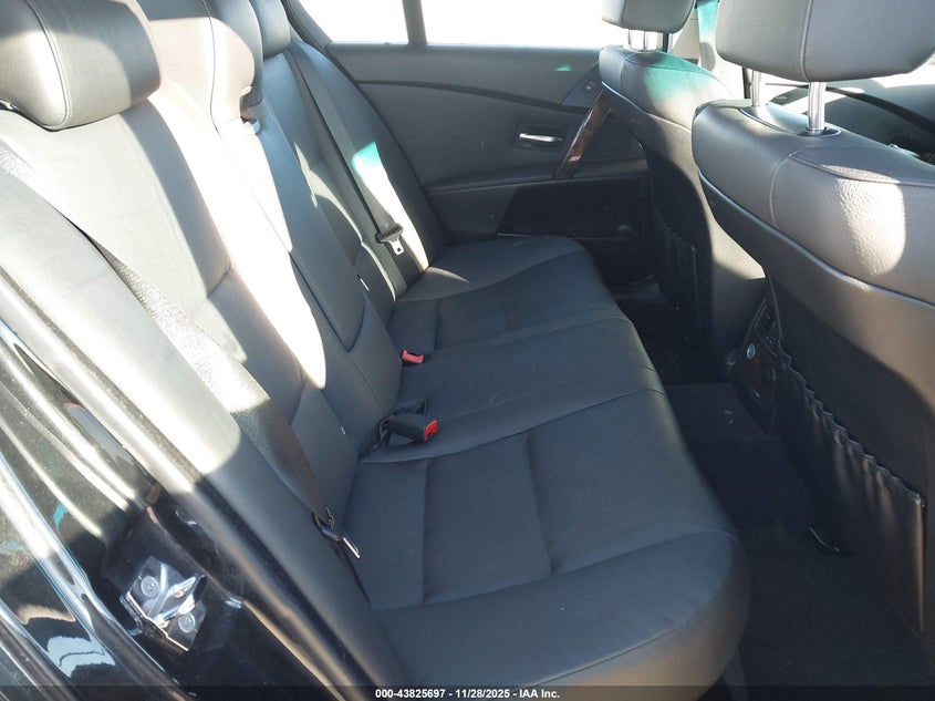 2005 BMW 545I VIN: WBANB335X5CN63441 Lot: 43825697