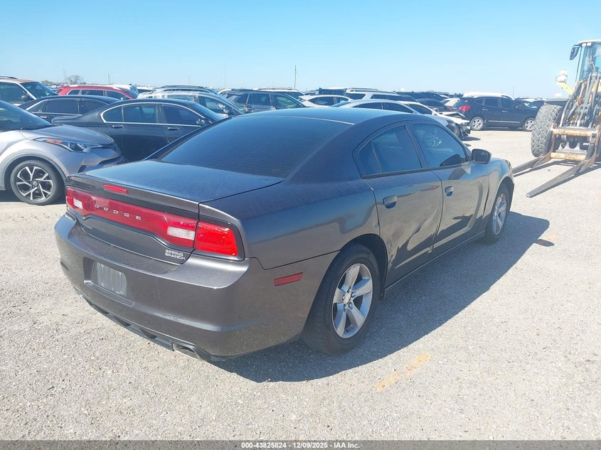 Vin: 2c3cdxbg4eh168381, lot: 44321313, dodge charger se 20144