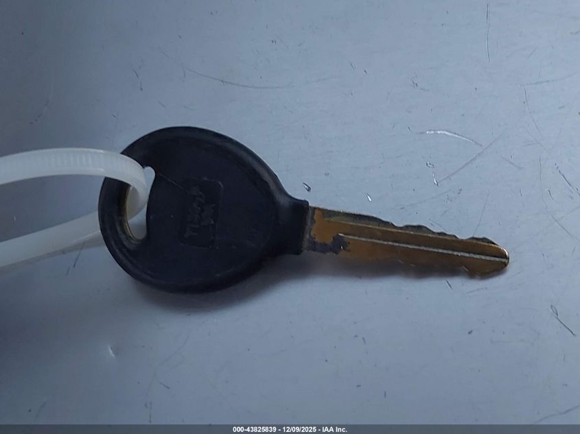 2000 Jeep Cherokee Sport VIN: 1J4FF48S7YL271521 Lot: 43825839