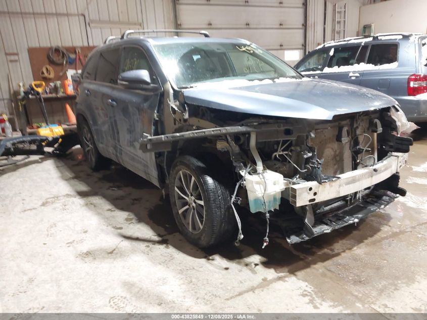 NISSAN PATHFINDER SV