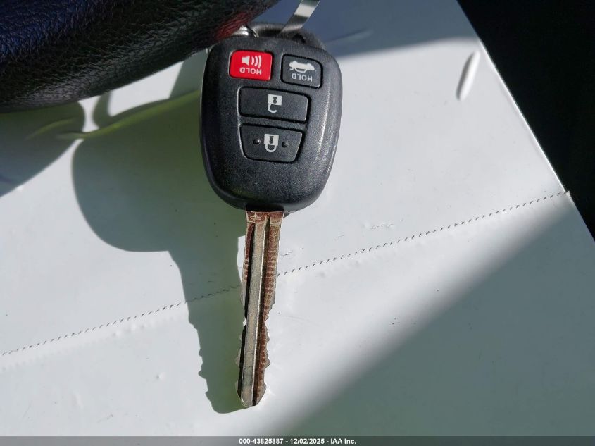 2014 Toyota Corolla Le VIN: 2T1BURHE2EC062370 Lot: 43825887