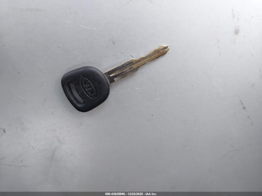 2001 Kia Sephia Ls VIN: KNAFB121615051505 Lot: 43825896