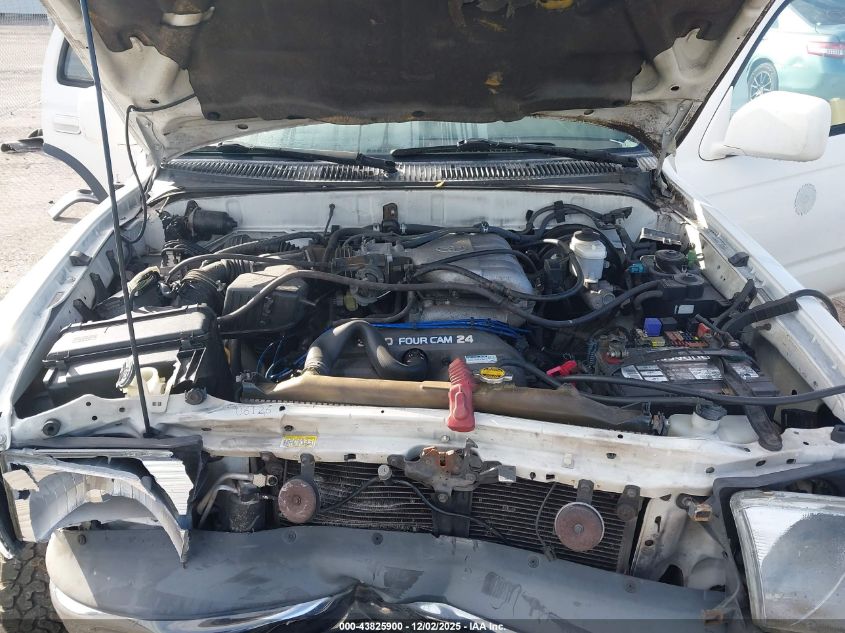 2000 Toyota 4Runner Sr5 V6 VIN: JT3GN86R5Y0180144 Lot: 43825900