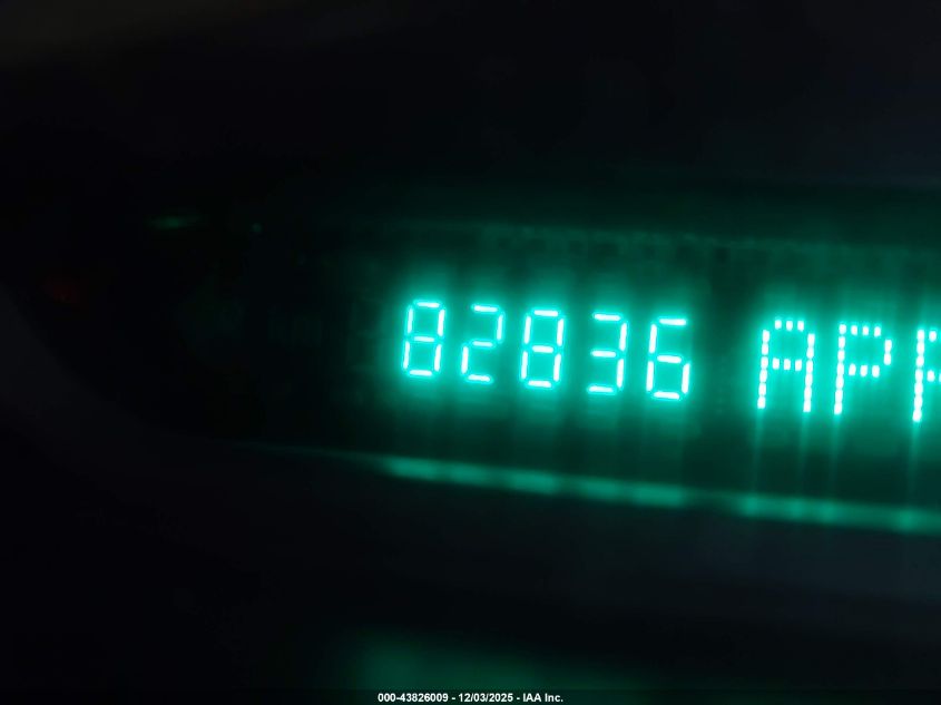 2002 Cadillac Eldorado Esc VIN: 1G6EL12YX2B100199 Lot: 43826009