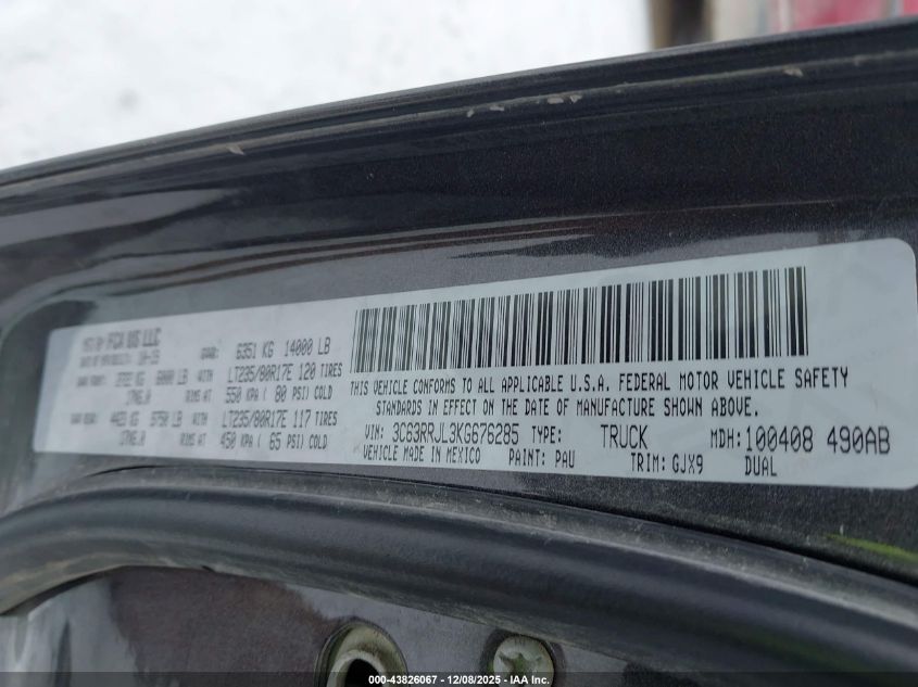 2019 Ram 3500 Laramie 4X4 8' Box VIN: 3C63RRJL3KG676285 Lot: 43826067