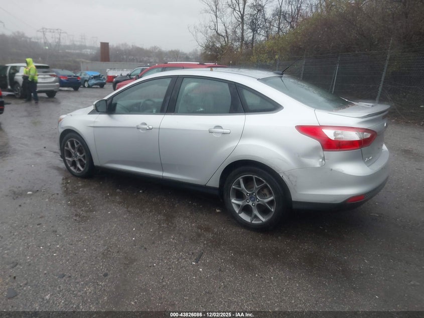 1FADP3F21DL246878 2013 FORD FOCUS photo no. 3