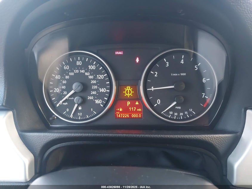 2006 BMW 330I VIN: WBAVB33506KR81997 Lot: 43826098