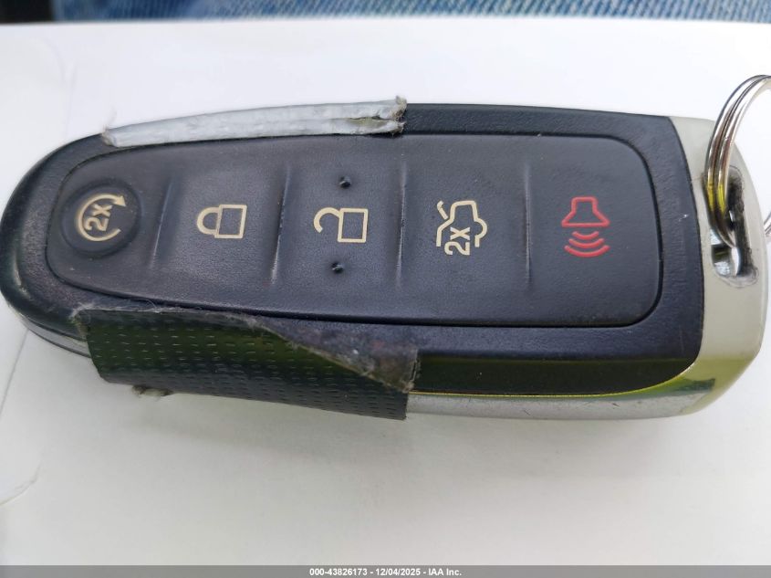 2019 Ford Escape Titanium VIN: 1FMCU9J9XKUA08925 Lot: 43826173