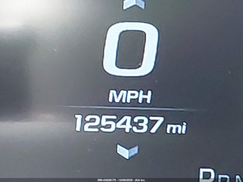 2017 Chevrolet Suburban Premier VIN: 1GNSKJKC9HR140885 Lot: 43826179