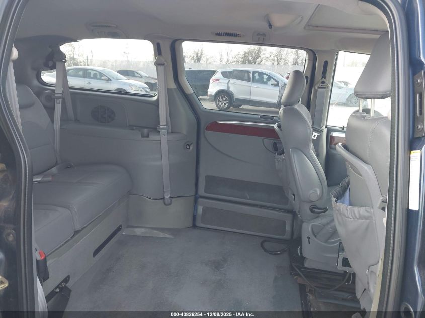 2005 Chrysler Town & Country Limited VIN: 2C4GP64L75R294933 Lot: 43826254