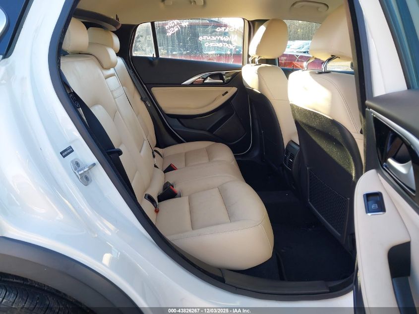 2017 Infiniti Qx30 Luxury VIN: SJKCH5CR1HA031256 Lot: 43826267