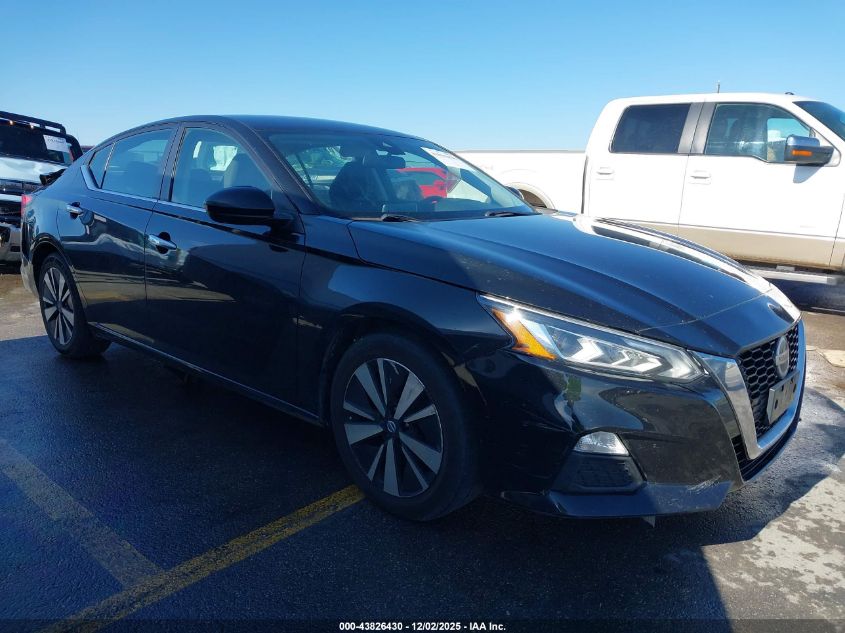 NISSAN ALTIMA SV FWD