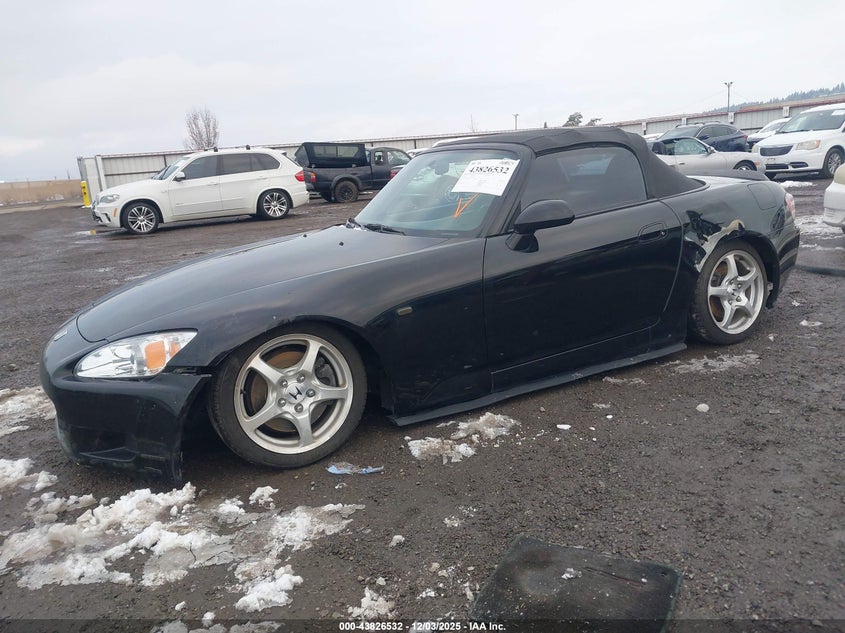 JHMAP1140YT007031 2000 HONDA S2000 photo no. 2