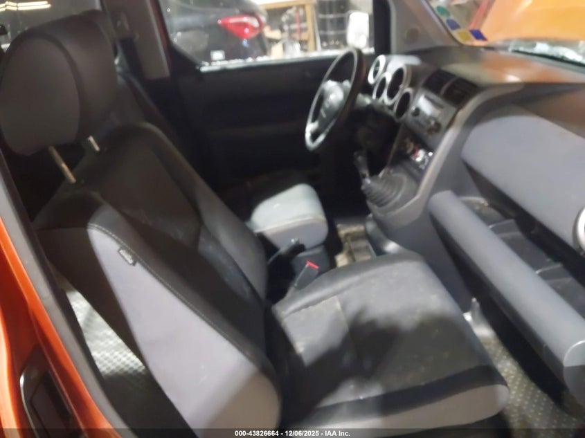 5J6YH27694L034776 2004 HONDA ELEMENT photo no. 5
