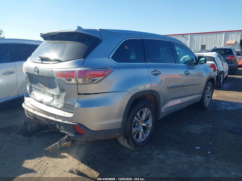2015 TOYOTA HIGHLANDER auction photo 4