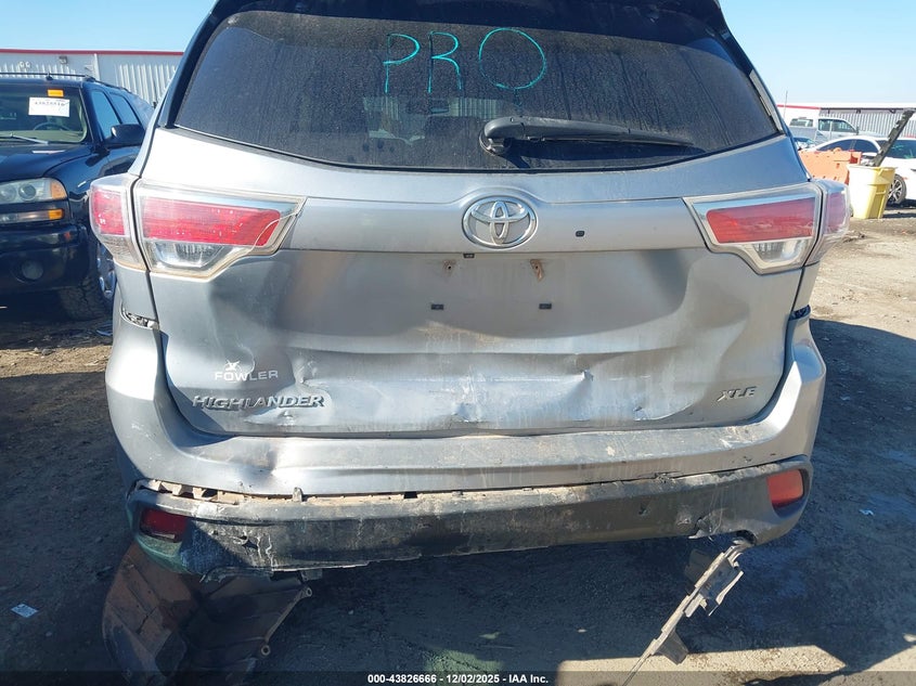 2015 TOYOTA HIGHLANDER auction photo 6