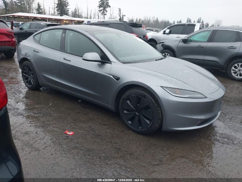 TESLA MODEL 3 LONG RANGE REAR-WHEEL DRIVE/STANDARD