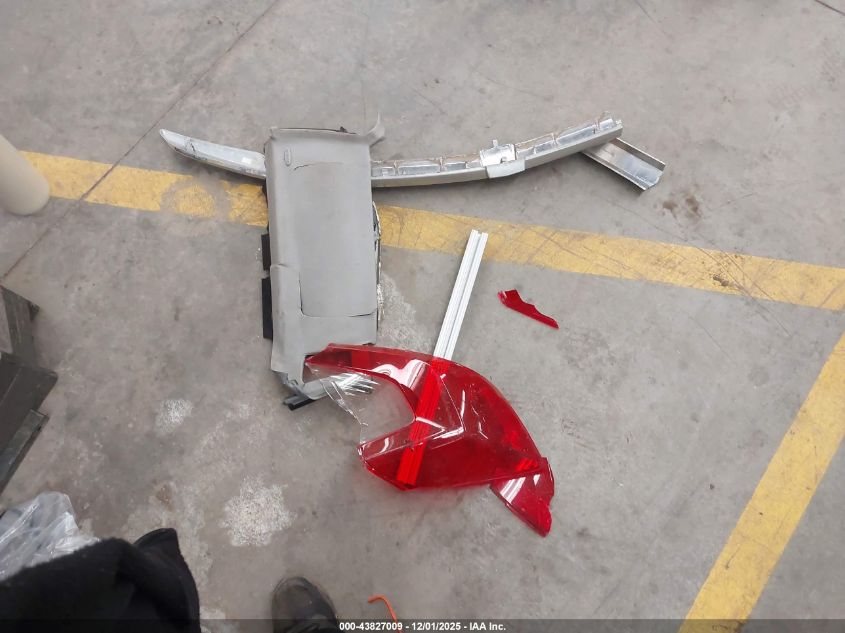 2005 Chevrolet Equinox Lt VIN: 2CNDL63F856162819 Lot: 43827009