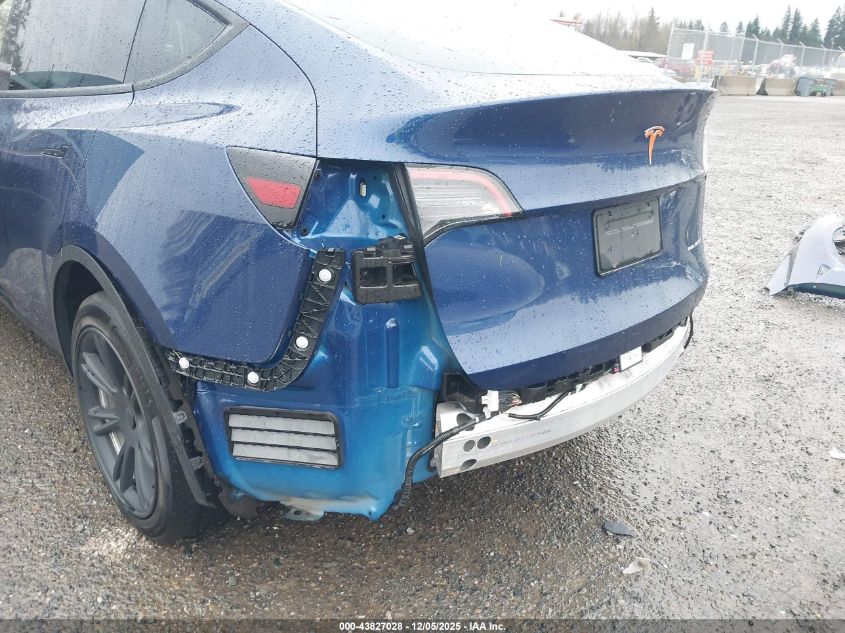 2023 Tesla Model Y Awd/Long Range Dual Motor All-Wheel Drive VIN: 7SAYGDEE5PF643078 Lot: 43827028