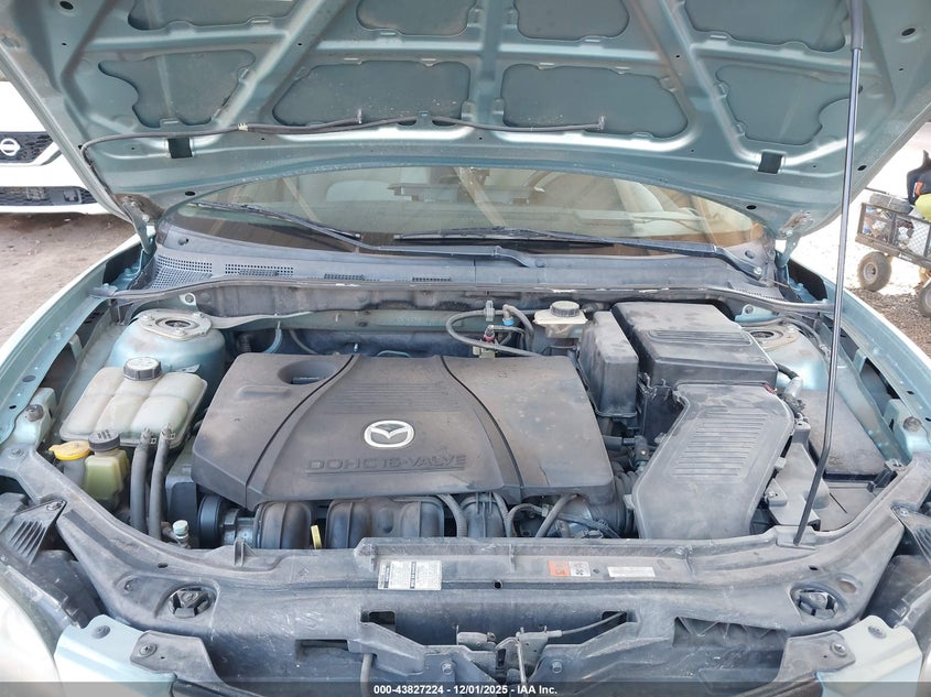 JM1BK12F841120459 2004 MAZDA 3 photo no. 10