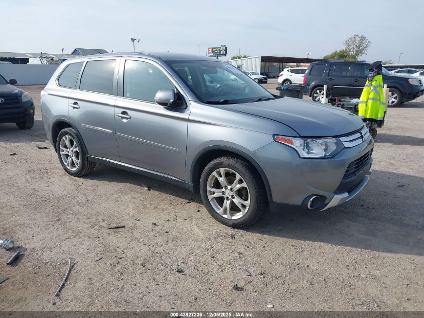 MITSUBISHI OUTLANDER SE