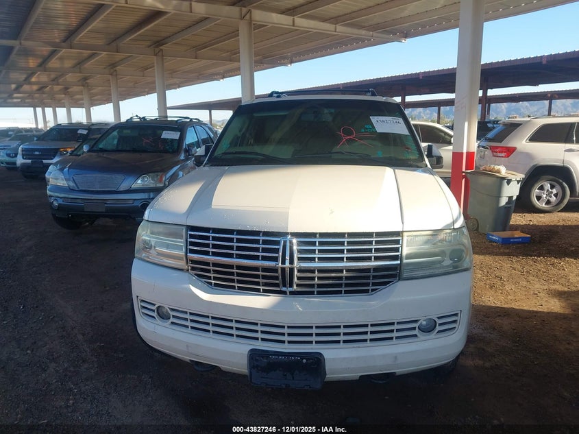 5LMFU27528LJ17724 2008 LINCOLN NAVIGATOR photo no. 6