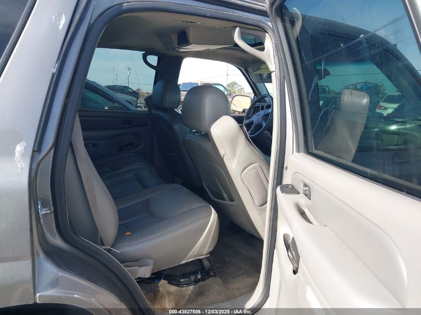 2005 GMC Yukon Denali VIN: 1GKEK63U35J200734 Lot: 43827506