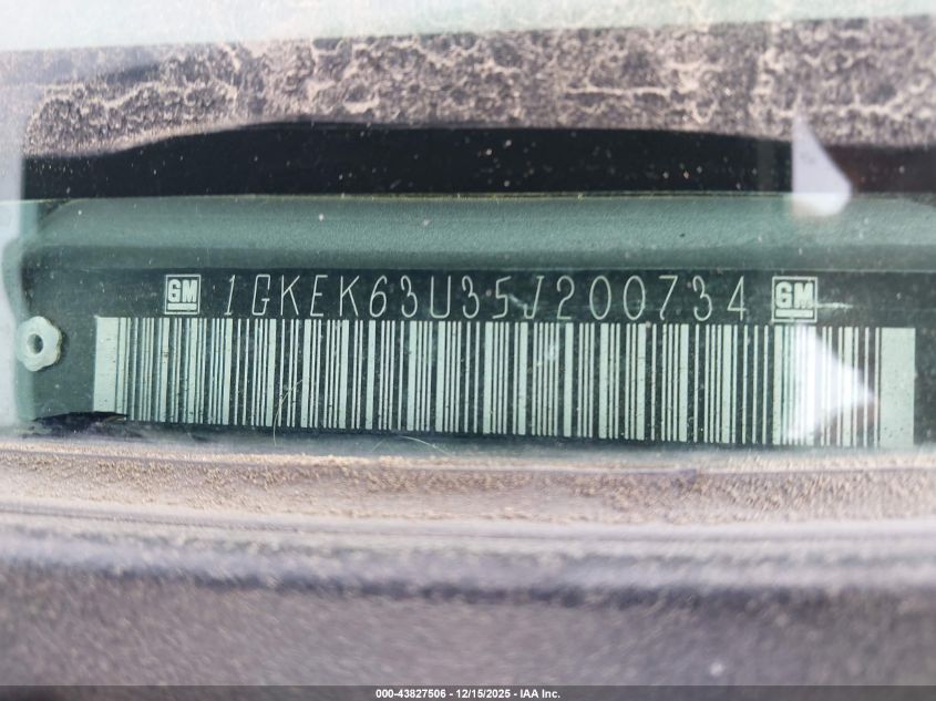 2005 GMC Yukon Denali VIN: 1GKEK63U35J200734 Lot: 43827506