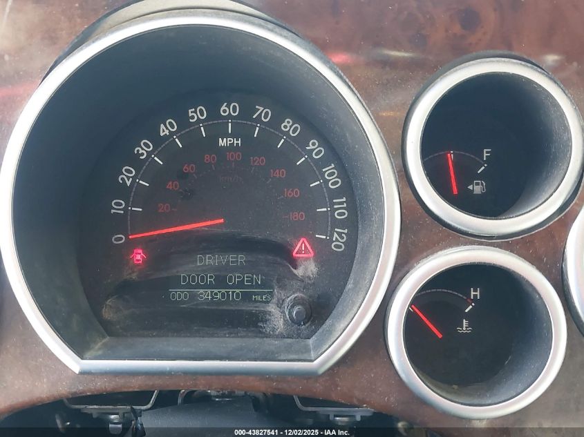 2008 Toyota Sequoia Platinum 5.7L V8 VIN: 5TDBY67A58S014293 Lot: 43827541