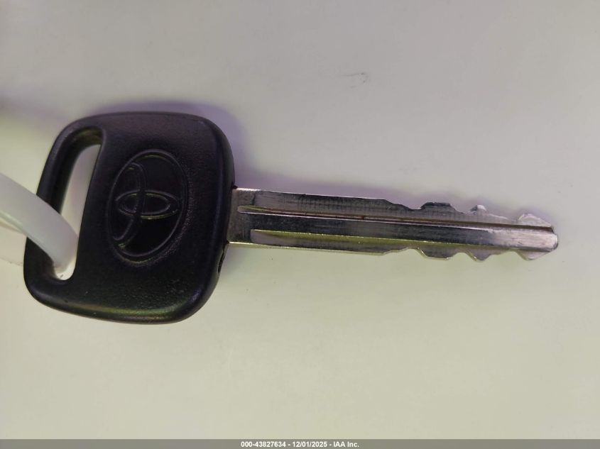 1998 Toyota Rav4 VIN: JT3HP10V8W7094794 Lot: 43827634