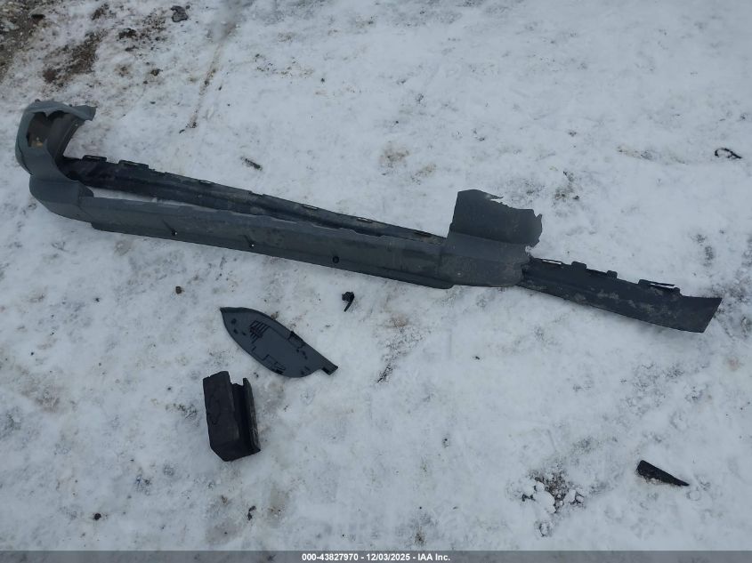 2005 Jeep Liberty Sport VIN: 1J4GL48K55W602667 Lot: 43827970