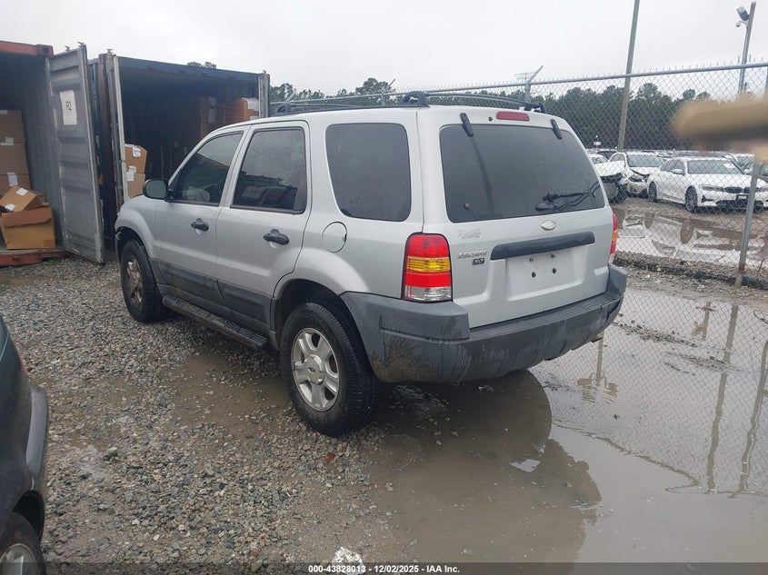 1FMYU03133KE11294 2003 FORD ESCAPE photo no. 3