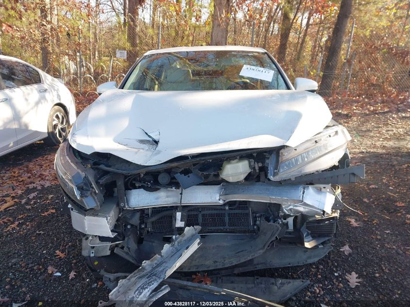 2018 Honda Clarity Plug-In Hybrid Touring VIN: JHMZC5F34JC004225 Lot: 43828117