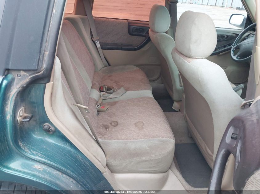 1999 Subaru Forester L VIN: JF1SF6353XG714844 Lot: 43828234