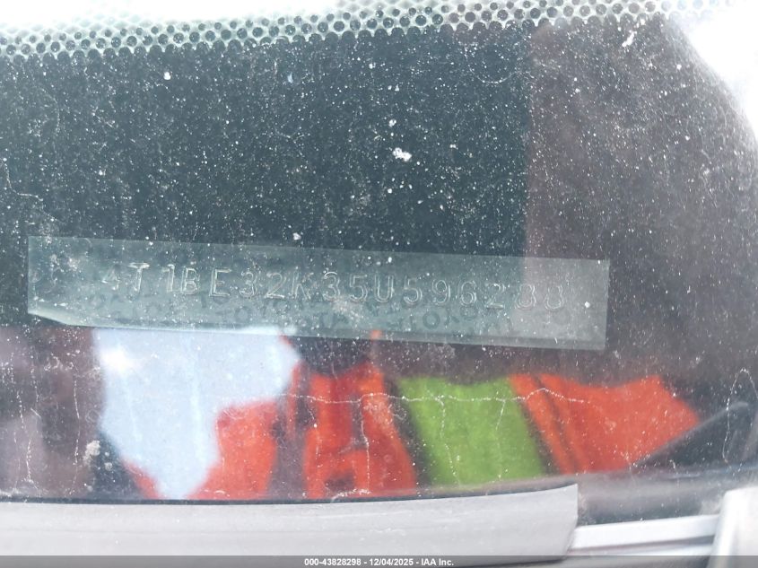 2005 Toyota Camry Le VIN: 4T1BE32K35U596288 Lot: 43828298