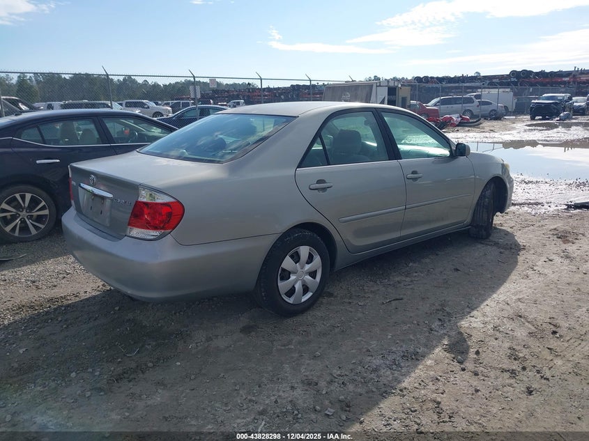 2005 Toyota Camry Le