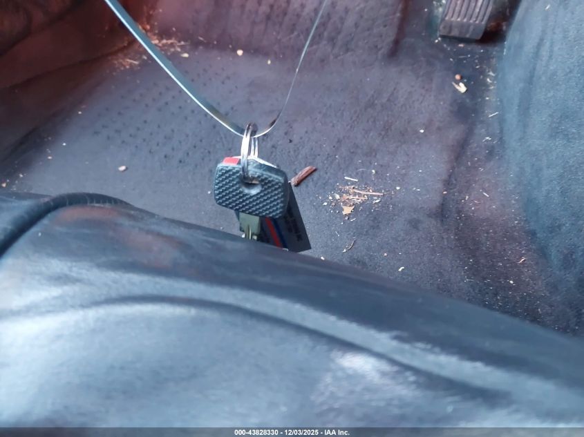 2001 Mercedes-Benz Sl 500 VIN: WDBFA68FX1F195928 Lot: 43828330